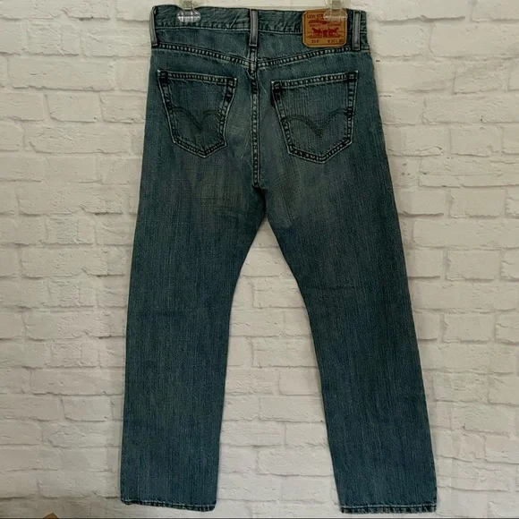 Men’s 514 Levi’s Slim Straight Jeans - Picture 4 of 11